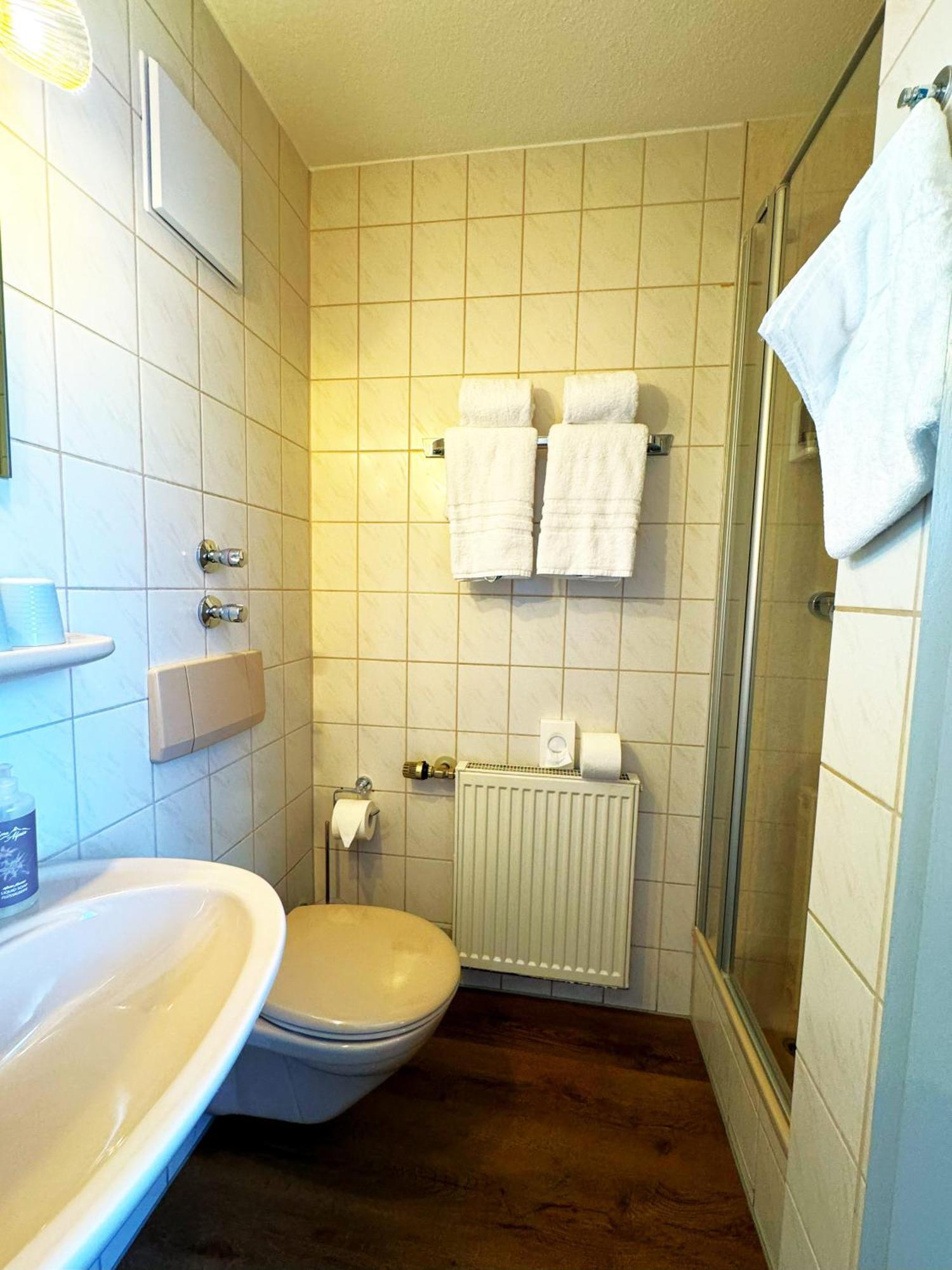 Gasthaus Lamm Neuenstadt am Kocher Exteriör bild